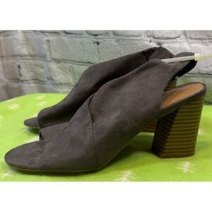 Metaphor Gray Faux Suede Open Toe Slingback Block Heel Dress Sandals size 8